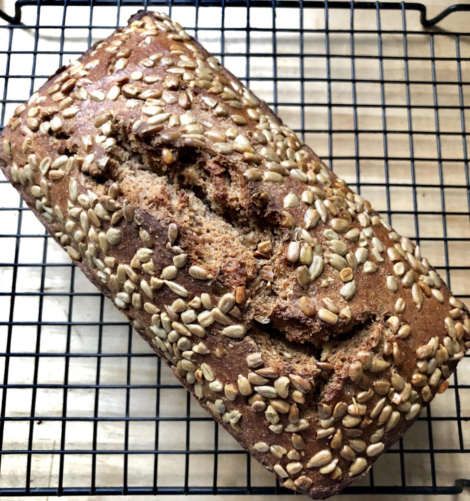 Nice-Twice Sunflower Seed Bread