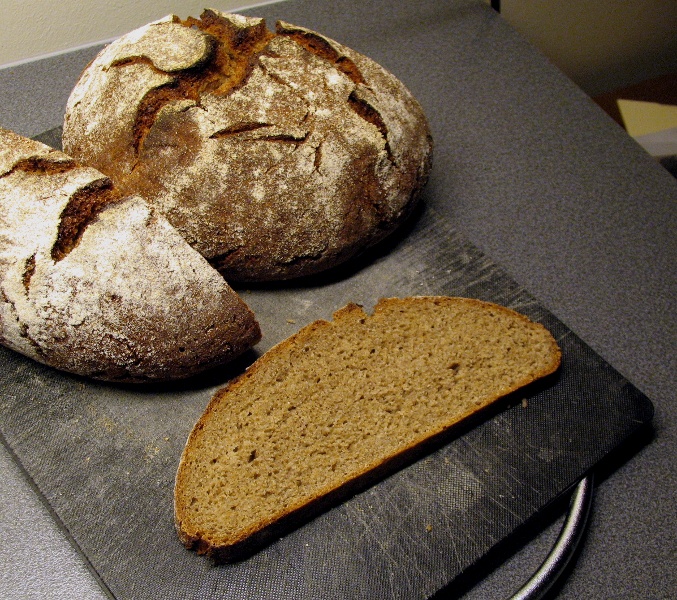 80% rye with rye flour soaker crumb