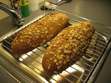 Loaves cooling